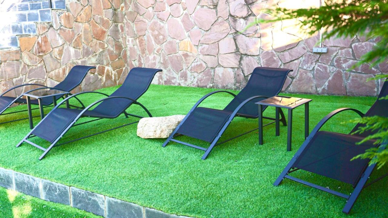 Villa Los Angeles El Espinar Eksteriør billede