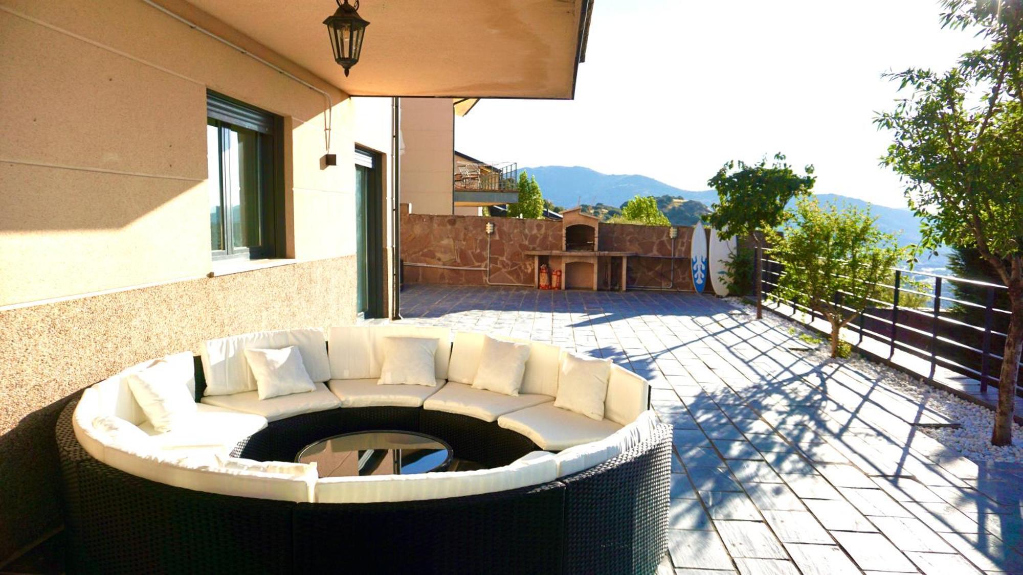 Villa Los Angeles El Espinar Eksteriør billede